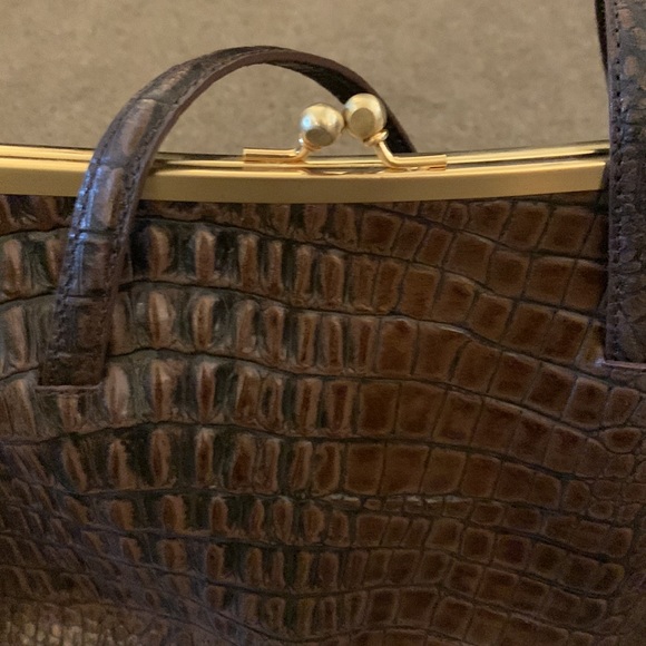 Clasp brown faux reptile handbag - Picture 2 of 7